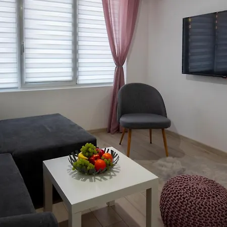 Апартаменти Sos Comfort